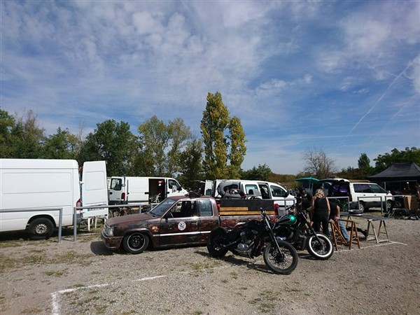 41843154_238643870134464_7736041088636420096_n