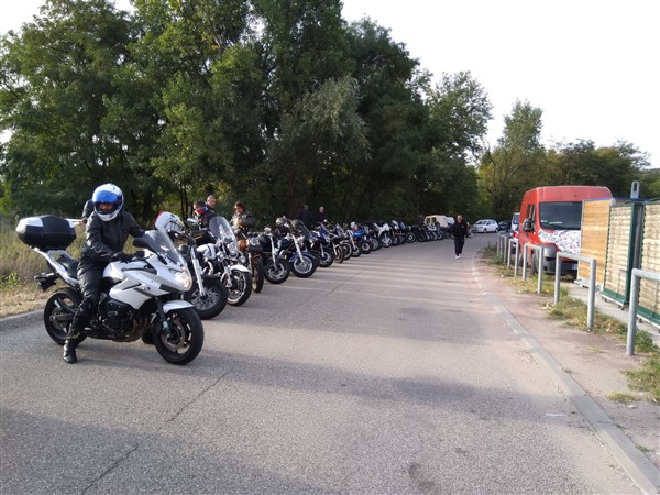 41866352_2282954911732794_32424722457165824_o