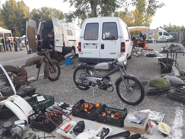 41876585_2102739166427449_7332848564118224896_o