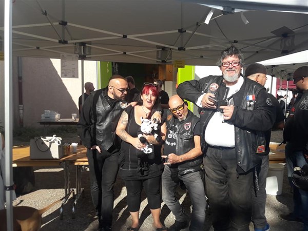 41928421_1143573295792919_518990404801003520_n