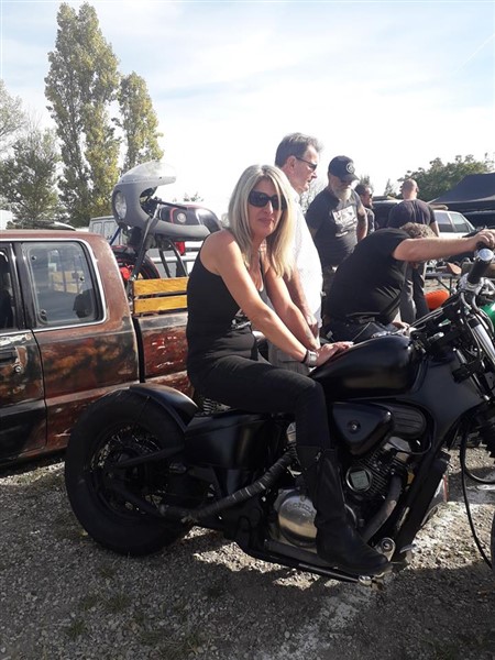 41990597_2102747616426604_8324248537839697920_n