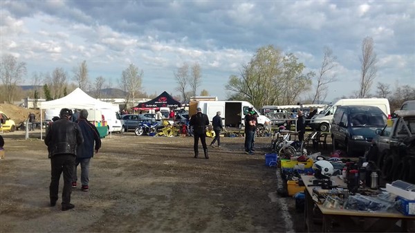 54394758_801851793487842_117503463335657472_n