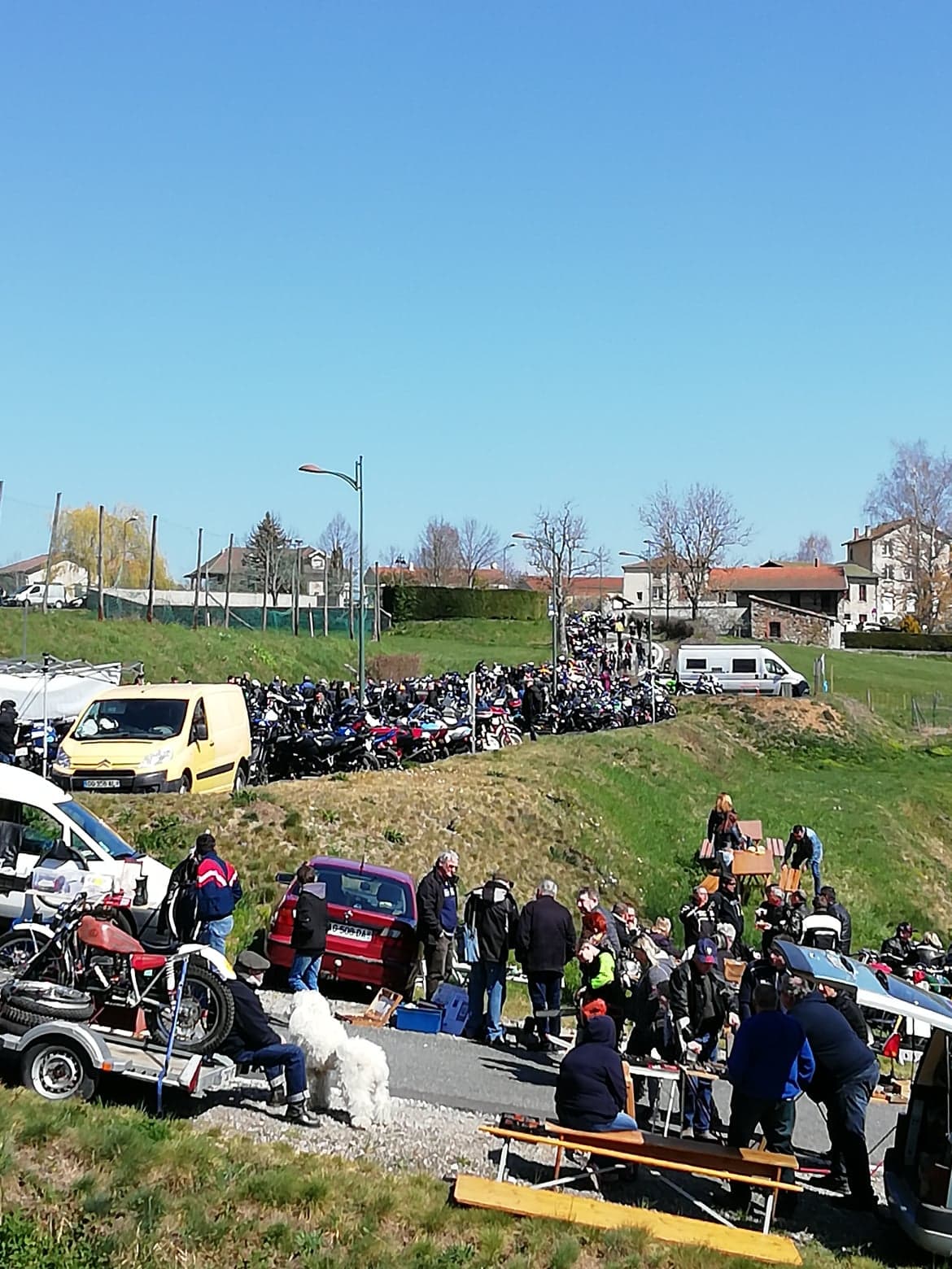 57076303_331954294191030_4075116510052352_n